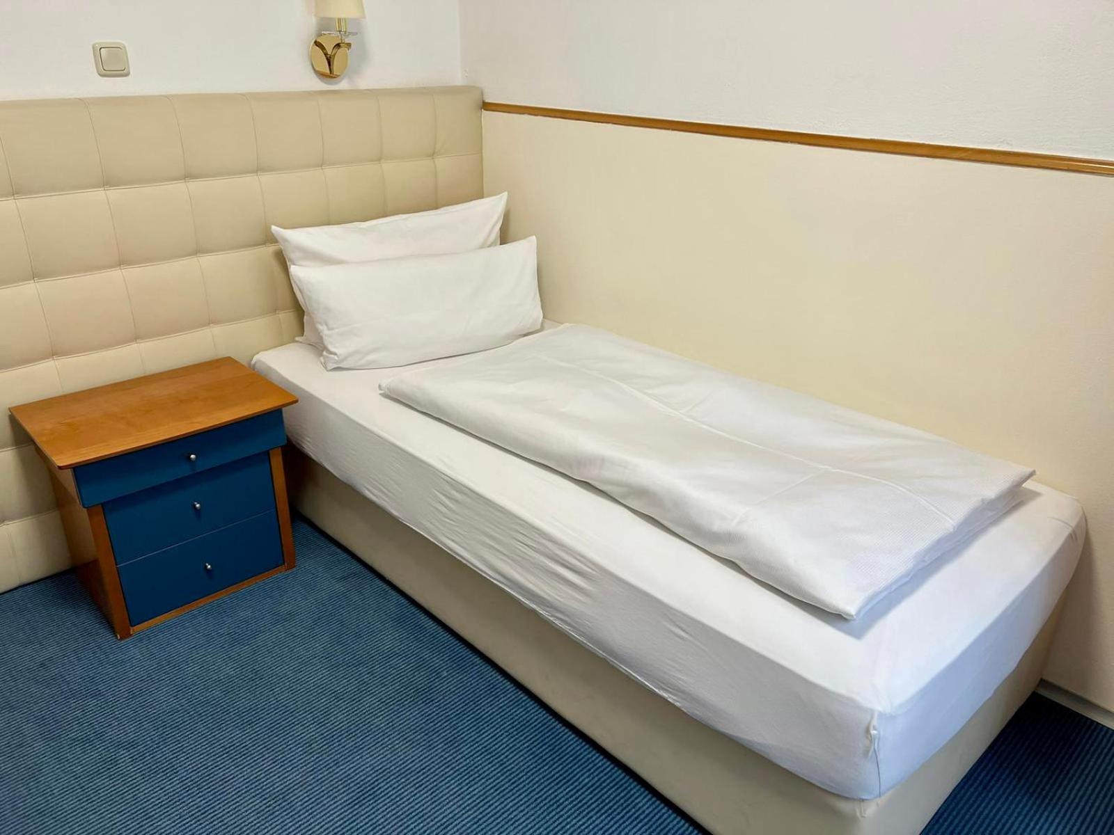 Hotel Am Bayrischen Platz Leipzig Buitenkant foto