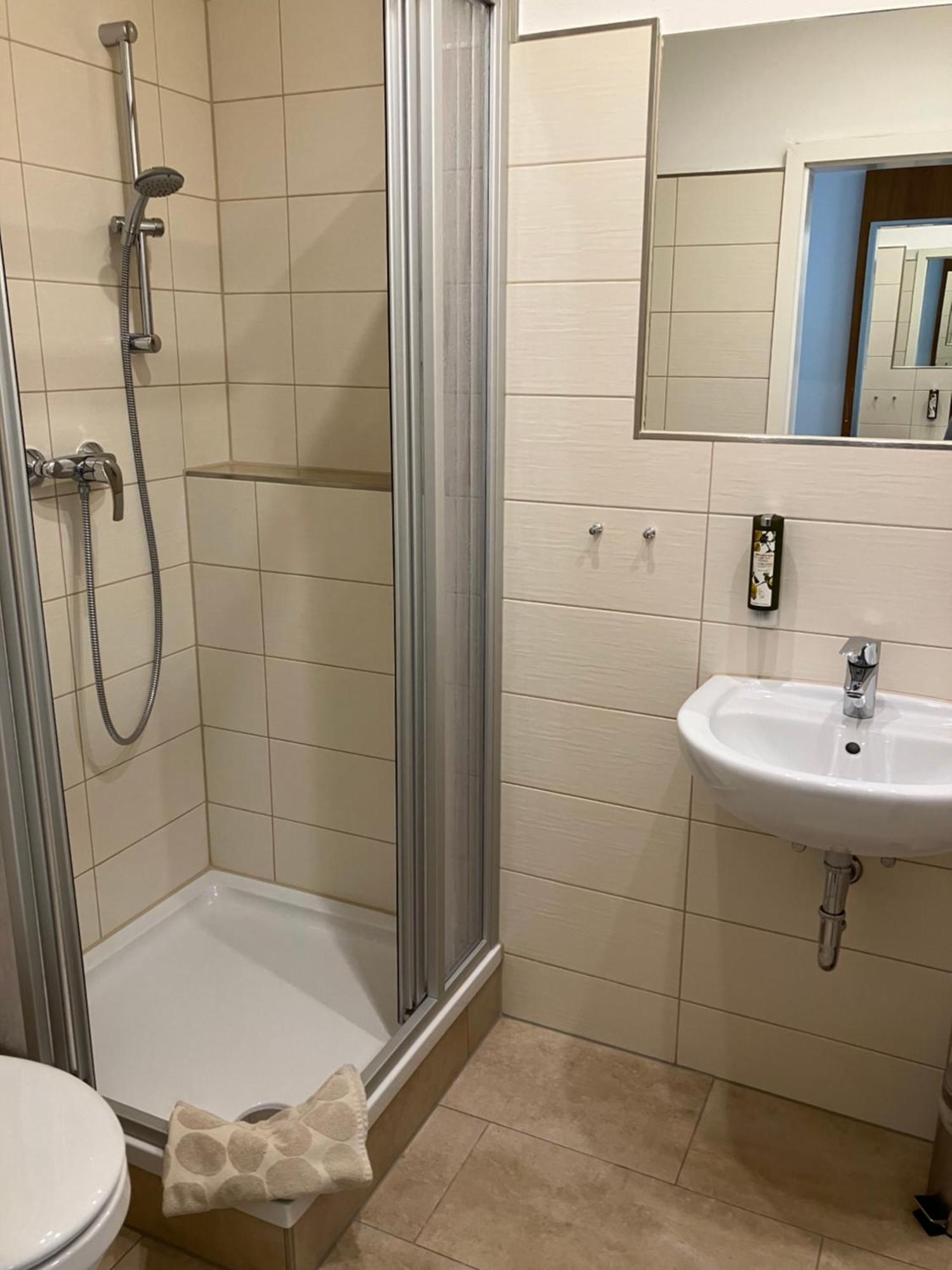Hotel Am Bayrischen Platz Leipzig Buitenkant foto