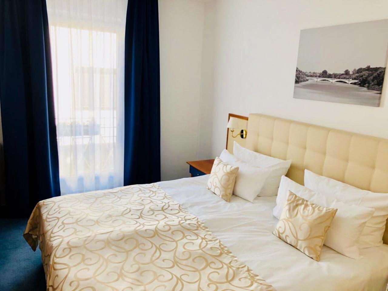 Hotel Am Bayrischen Platz Leipzig Buitenkant foto